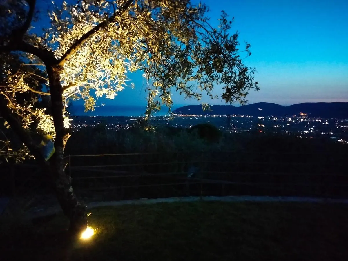 A Casa Di Olivo Villa Castelnuovo Magra 0*,
